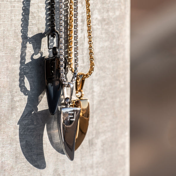 Tiger Claw Necklace in Black